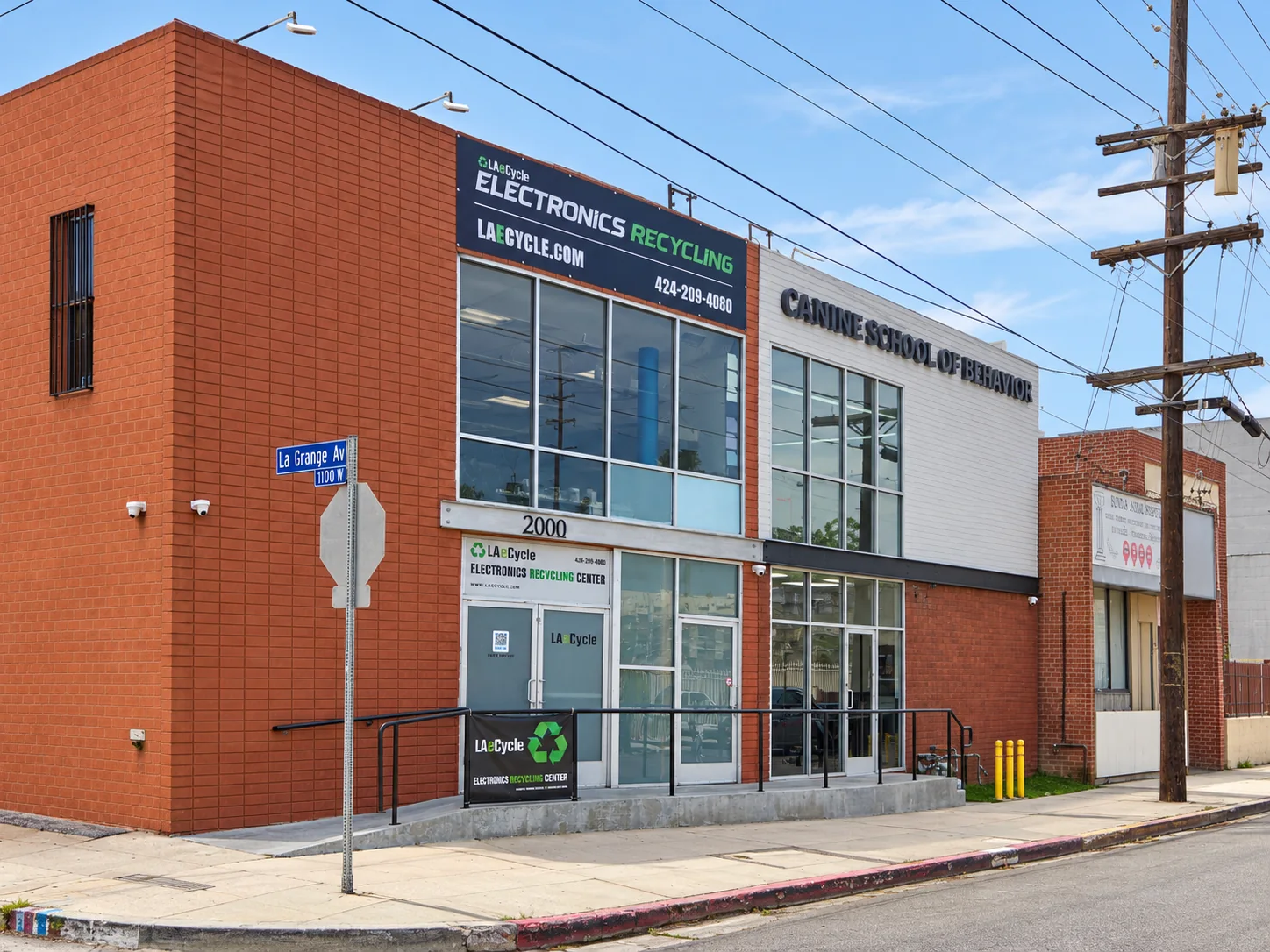 LAeCycle West Los Angeles storefront and receiving entrance at 2000 Cotner Avenue